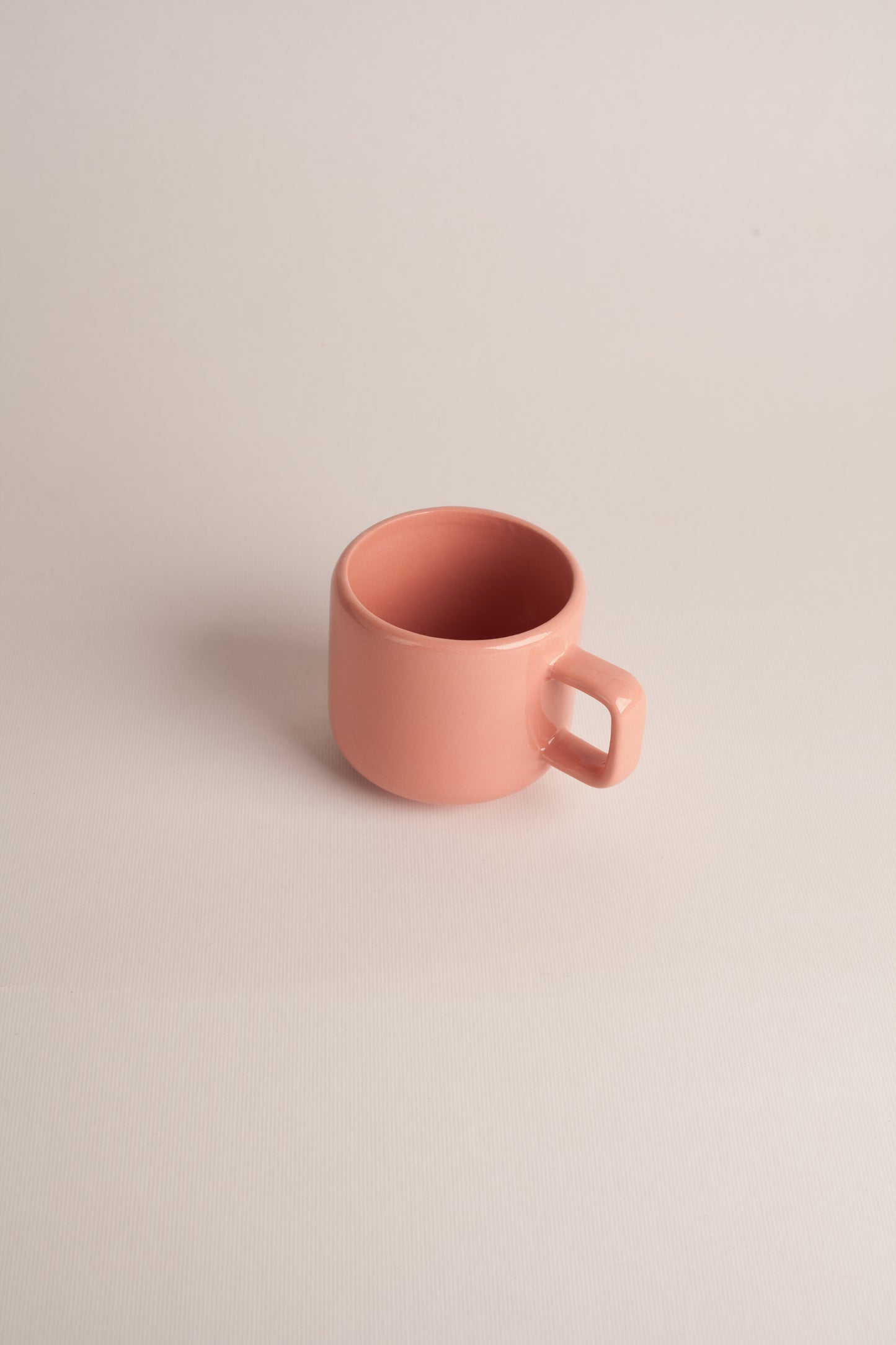 Taza L rosa