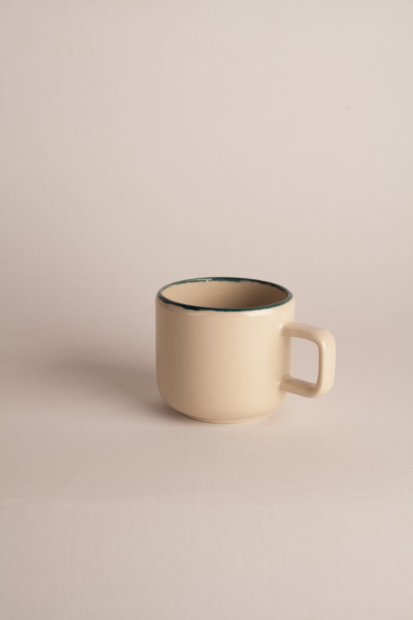Taza L